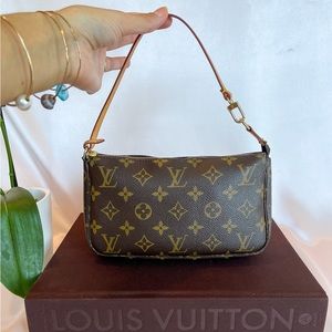 Louis Vuitton Pochette